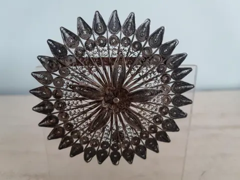 Vintage zilveren filigraan broche bloem