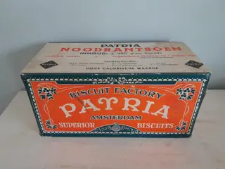 Vintage Patria Amsterdam biscuit blik vol - noodrantsoen koude oorlog - jaren 60