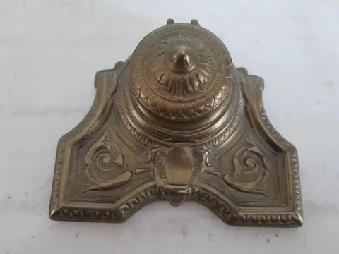 art nouveau messing inktpot inktstel  Frankrijk