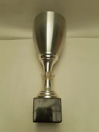 vintage trophy Adac - Nürburgring - 1984 - klassensieger - solinger waffenschmied