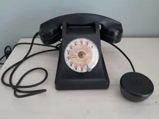 Vintage zwarte bakelieten Franse telefoon met meeluisteroor - 50s