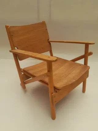 miniatuur handgemaakte design stoel - hout - prototype- 70s