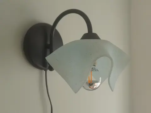 Vintage zakdoek lamp wandlamp blauw glas 80s