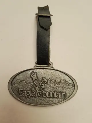 vintage golf bag tag Eagle Mountain  - Fountain Hills