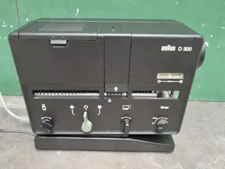 Vintage Braun D 300 Slide Projector  - Robert Oberheim
