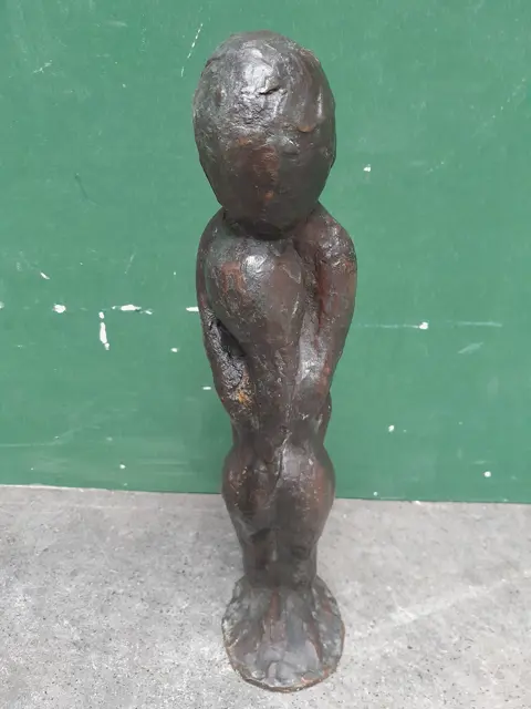 bronzen beeld man en vrouw