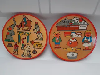 set van 2 Vintage Simplex ronden houten pin puzzels - circus en keuken