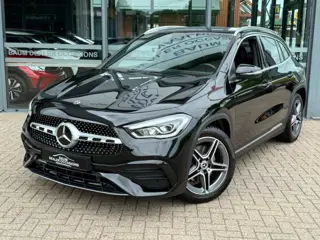 MERCEDES-BENZ GLA-KLASSE 200 AMG LINE AUTOMAAT NAVI PDC-CAMERA STOELVW.