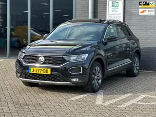 Volkswagen T-Roc 1.5 TSI Sport/PANO-DAK/CAMERA/CARPLAY/NAVI/NETTE STAAT!!