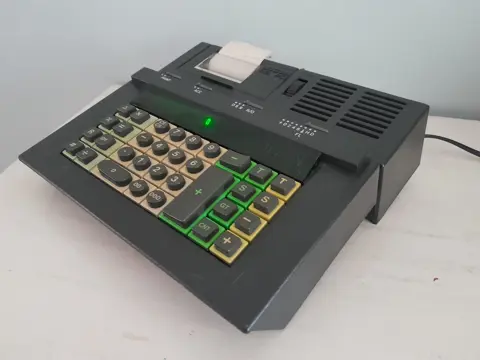 Vintage calculator Logos 43 PD - Mario Bellini - 1970s - Olivetti