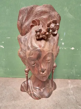 Balinese Hand-Carved Wooden Bust – Woman - Art deco