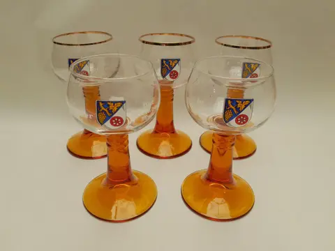 vintage Duitse Roemer wijnglazen - amberkleurige voet - Rheingauer -  set van 5