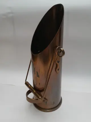 Antieke granaathuls kleine kolenkit 1943 - Granaathuls kunstwerk - Loopgraven kunst