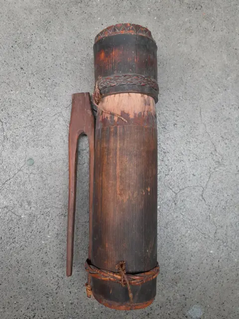 Dayak - Blow Dart Quiver with Darts - Borneo - Indonesia