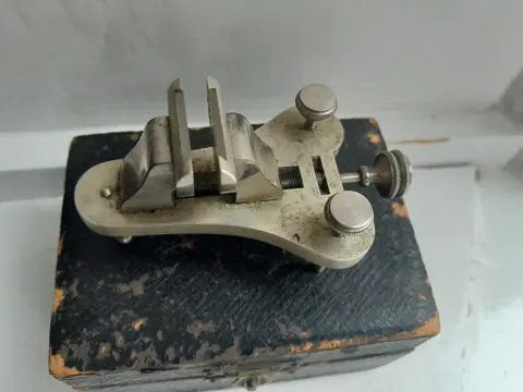 Vintage watchmaker's poising tool - Germany