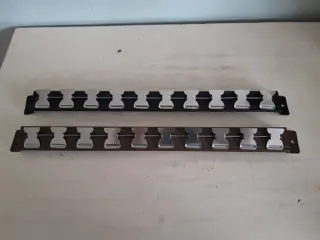 Set vintage black and brown Brabantia tie holders with ten metal clips