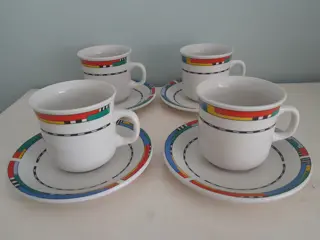 Set Vintage kop en schotels Klun Lun 1980s Memphis