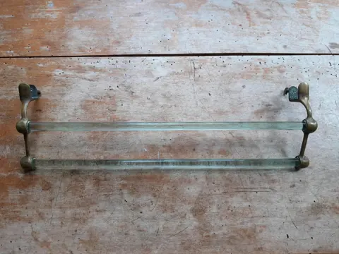 Art Nouveau handdoekhouder uit 1910 messing - glas houder antieke wandhaak dubbele handdoekhouder vintage badkameraccessoires