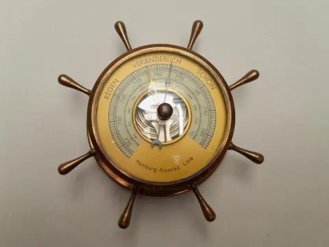 Vintage Brass Barometer Hamburg Amerika line - Ship's wheel - Nautical Decoration