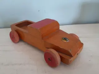 Vintage wooden toy car Nooitgedagt - Dutch