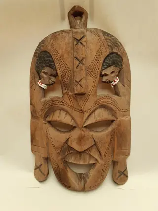Vintage Afrikaanse kunst houten masker Jambo Kenia handgesneden