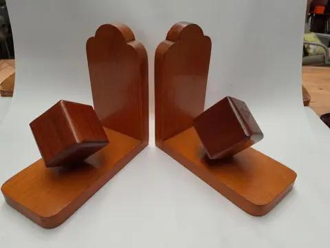 Vintage art deco houten boekensteunen - kubus