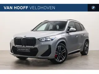 BMW X1 xDrive25e High Executive M Sport Automaat / Panoramadak / Trekhaak / Sportstoelen / M Adaptie