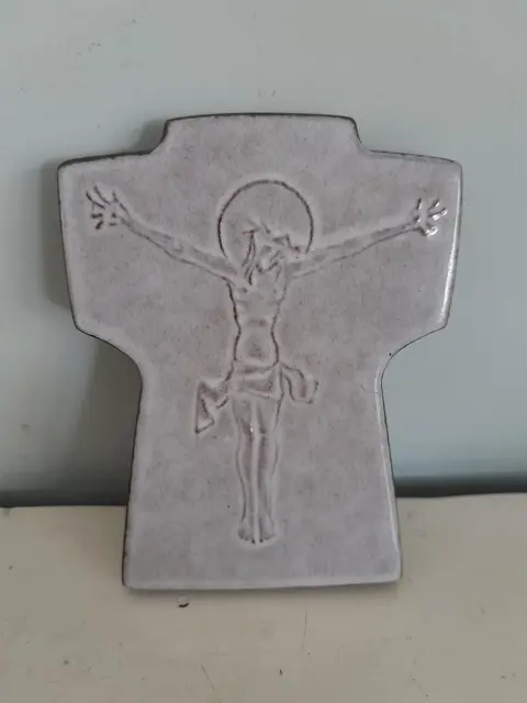 Vintage aardewerk kruis Jezus - crucifix