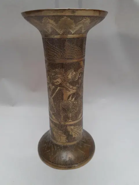 Antique Indonesian brass vase - Wayang
