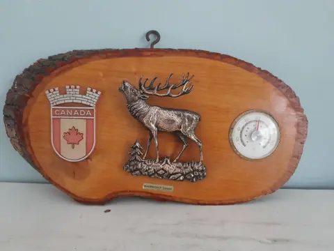 Vintage wooden wall plaque with Canadian flag, thermometer and deer - Canada