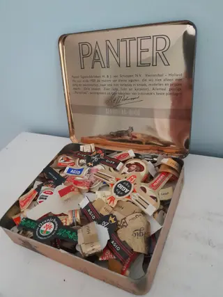 Vintage Panter sigaren blikje met sigarenbandjes
