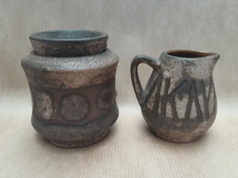 Ceramano suikerpotje en melkkannetje decor Aegina, jaren 60, West-Duits aardewerk, vintage keramiek