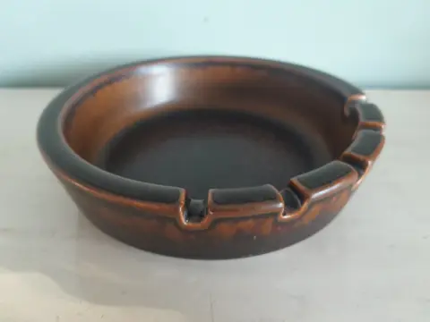Vintage Arabia asbak - Finland - aardewerk