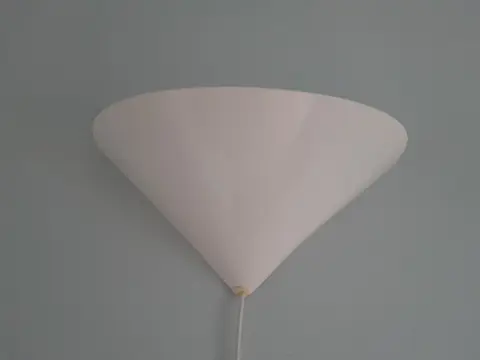 Vintage IKEA wandlamp V609 uplight kegelvormig - 1980s - Zweden