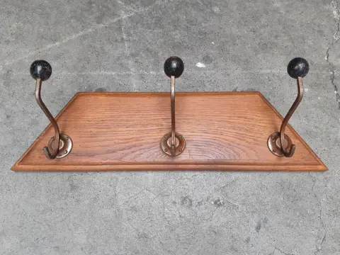 art deco kapstok - 3 haken - 1930s