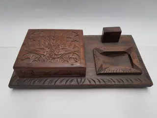 Vintage old wooden ashtrey - Asian Art Deco - Carved Wood - Bird Decoration