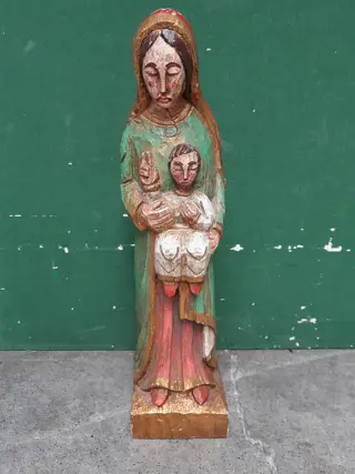 Vintage gesneden houten polychroom beeld van de Maagd Maria met kind - Zuid Europa