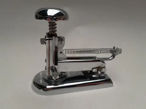 El Casco nietmachine No. 5