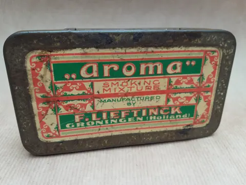 Antiek Aroma smoking mixture blikje F. Lieftinck Groningen Holland