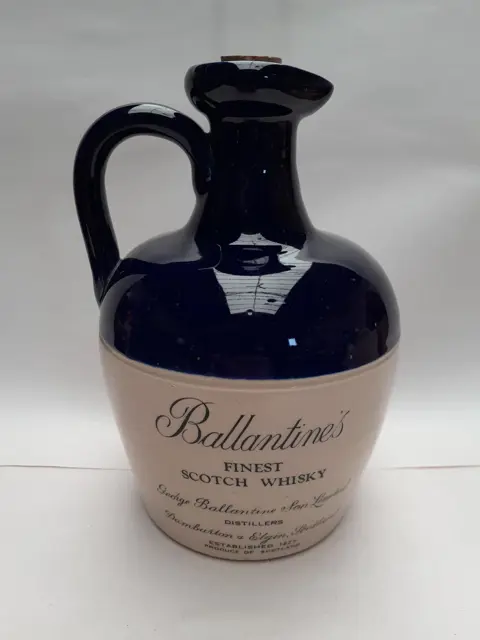 Vintage collectible Ballantine's Schotse whisky steengoed fles