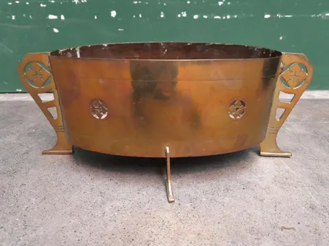 vintage jardiniere - messing - Art deco - arts and crafts