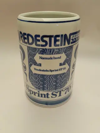 Delfts blauw - bierpul Vredestein Sprint ST 70 autoband