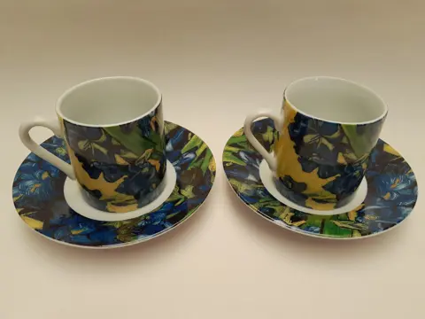 set van 2 espresso kop en schotels Van Gogh museum Amsterdam