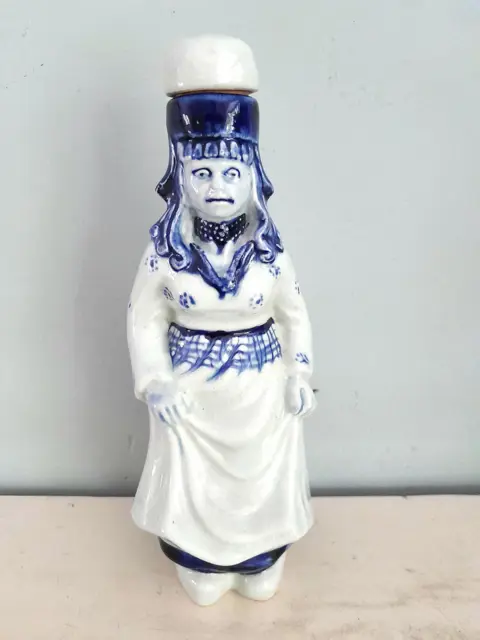 Delfts Blauwe fles in vorm van vrouw