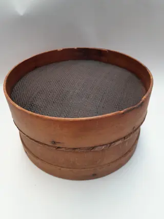 Vintage wooden flour sift - sifter - 1930s