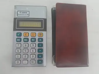 Vintage Canon Palmtronic LC-8M electronic calculator