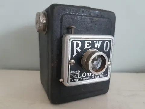 Rewo Louise boxcamera - Oude Delft Meniscus - 50s
