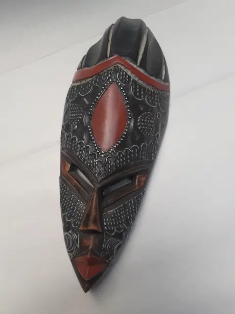Afrikaans masker - metaal hout kunst - muurmasker - woondecoratie - handgesneden