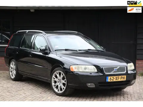 Volvo V70 2.5T Edition Sport Leer/Navigatie/Parkeersensor/1e eig./Apk 04-2027