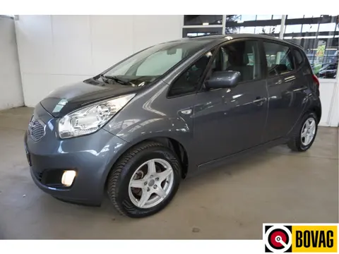 Kia Venga 1.4 CVVT Seven Navi Airco Cruise-c. Bluethooth